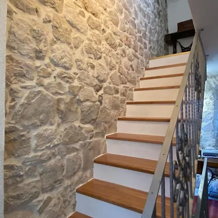 Milea 3* Makarska