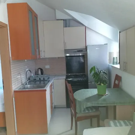 Milea * Makarska