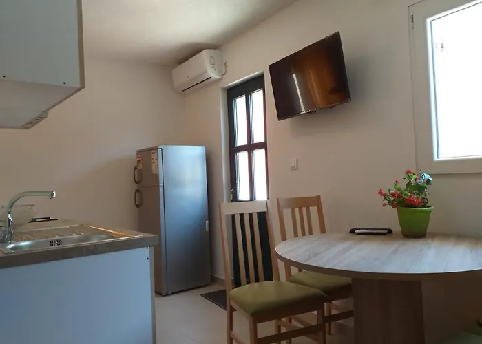 בית הארחה Milea מאקרסקה