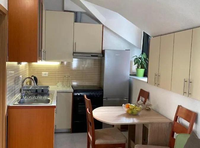 Milea Pensionat Makarska